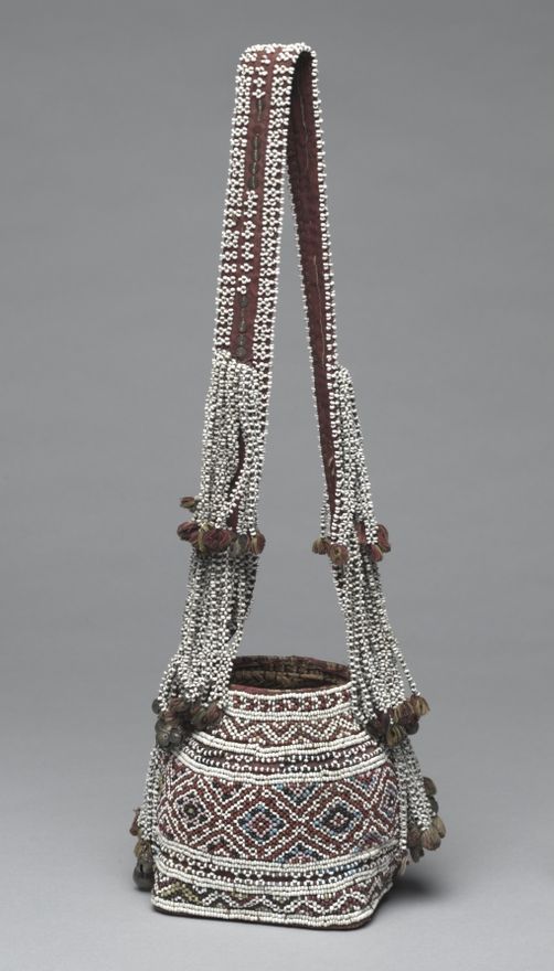 Shoulder basket (Bagobo people) by Unknown artist
