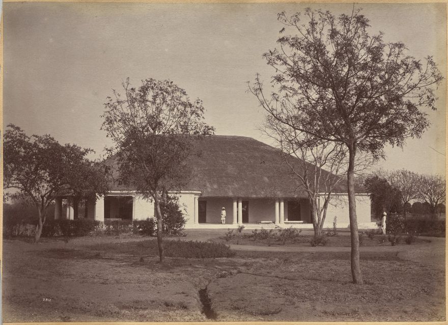 Commissioner's house, Jhansi (recto) by Raja Deen Dayal